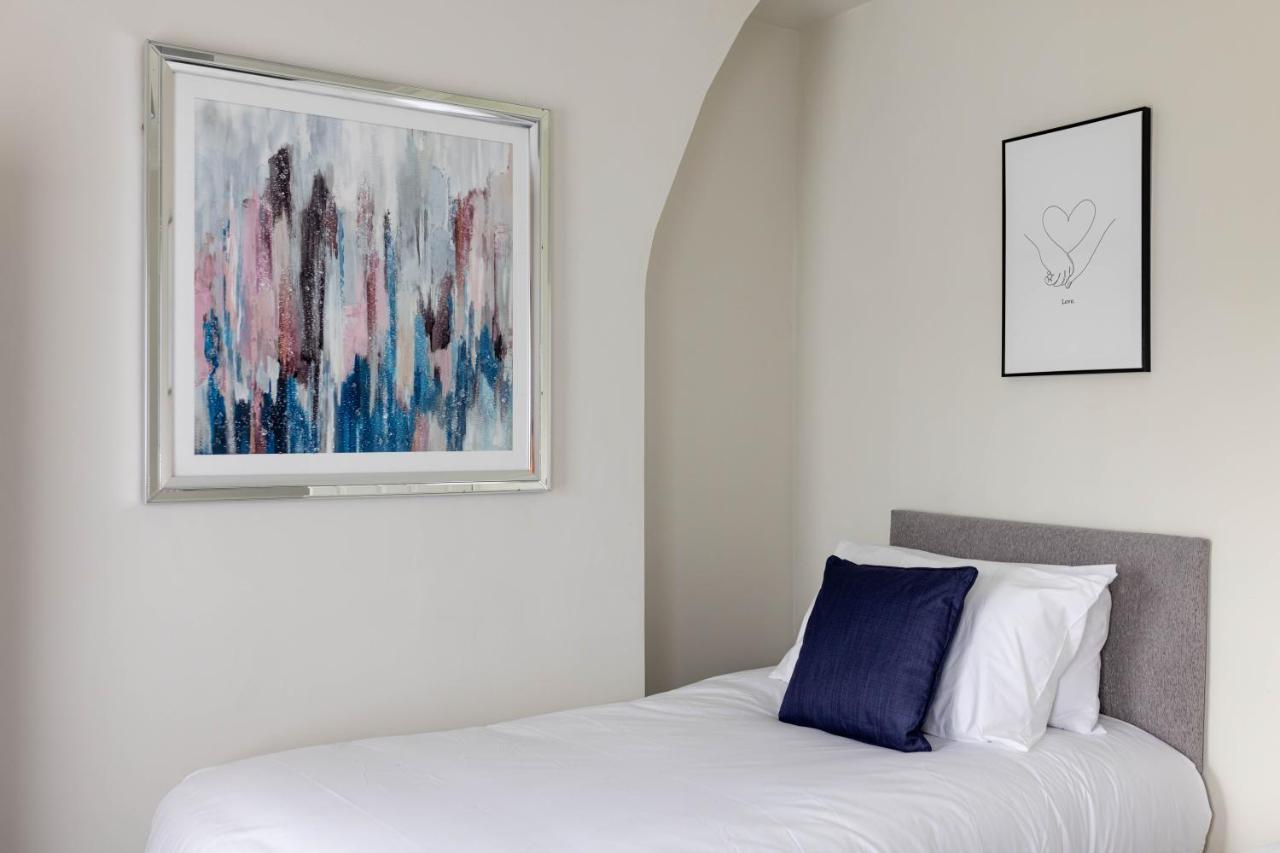 Toft House - Air Host & - Free Parking Holiday home *