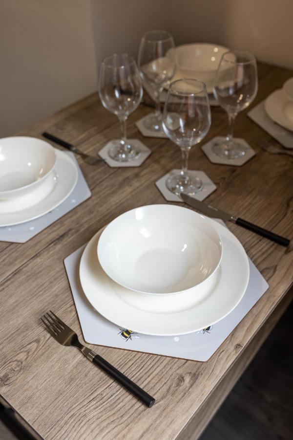 Toft House - Air Host & - Free Parking Holiday home Liverpool